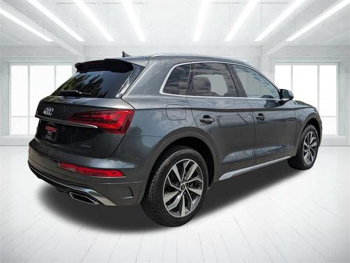2023 Audi Q5 45 S line Premium Plus