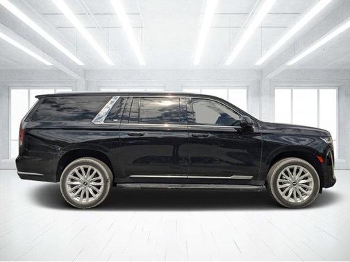 2023 Cadillac Escalade ESV Luxury