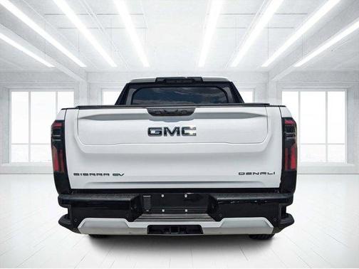 2025 GMC Sierra EV Denali
