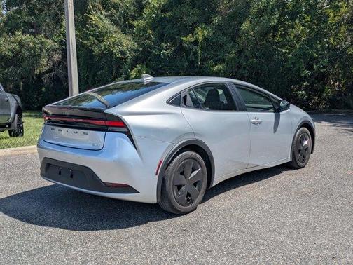 2023 Toyota Prius LE