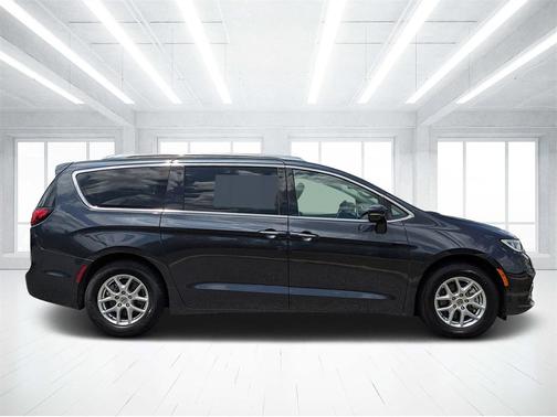 2021 Chrysler Pacifica Touring-L