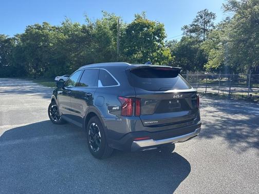 2024 Kia Sorento S