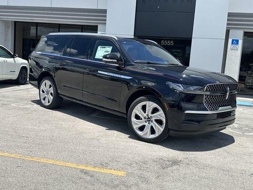 2025 Lincoln Navigator L Reserve