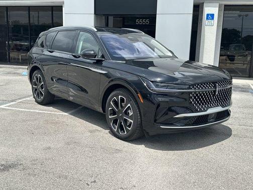 2025 Lincoln Nautilus Reserve