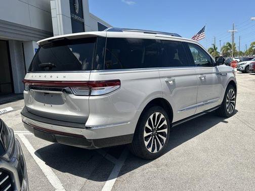 2024 Lincoln Navigator Reserve