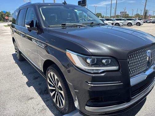 STARLIGHT GRAY METALLIC 2023 Lincoln Navigator RESERVE