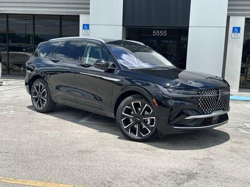 2025 Lincoln Nautilus Reserve