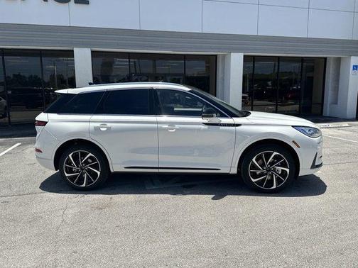 2024 Lincoln Corsair Grand Touring