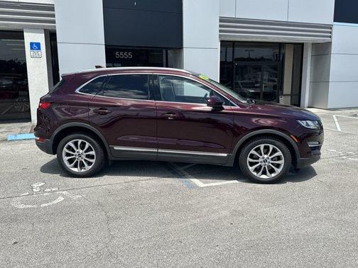 2019 Lincoln MKC Select