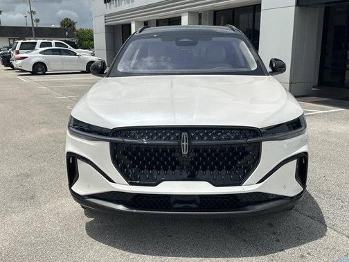 2025 Lincoln Nautilus Reserve