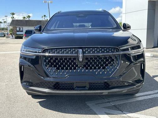 2024 Lincoln Nautilus Reserve