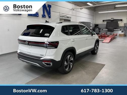 2025 Volkswagen Taos 1.5T SE