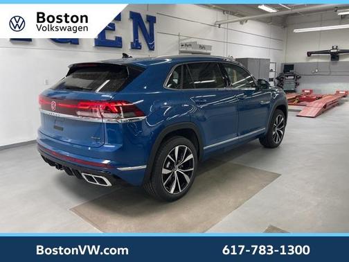 2025 Volkswagen Atlas Cross Sport 2.0T SEL Premium R-Line