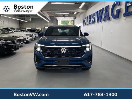 2025 Volkswagen Atlas Cross Sport 2.0T SEL Premium R-Line