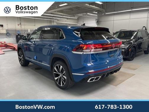 2025 Volkswagen Atlas Cross Sport 2.0T SEL Premium R-Line