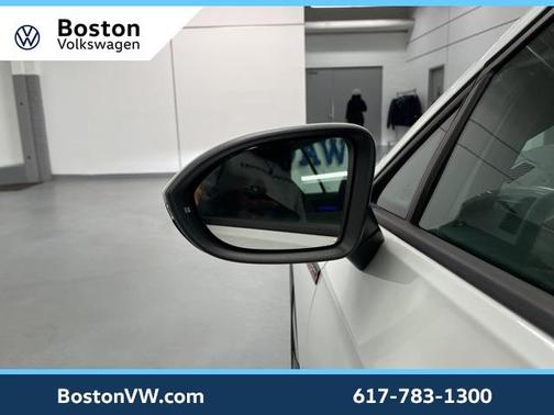 2022 Volkswagen Golf GTI 2.0T S