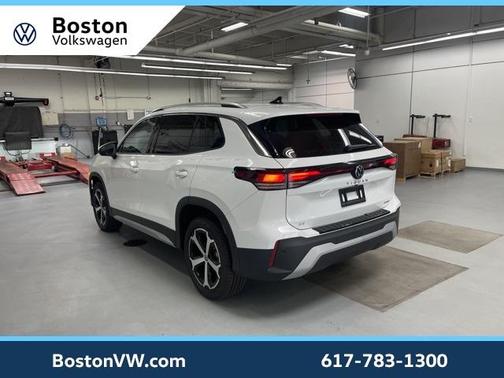 2025 Volkswagen Tiguan 2.0T SE