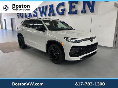 2025 Volkswagen Tiguan 2.0T SE R-Line Black