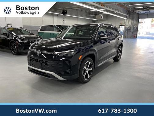 2025 Volkswagen Tiguan 2.0T SE