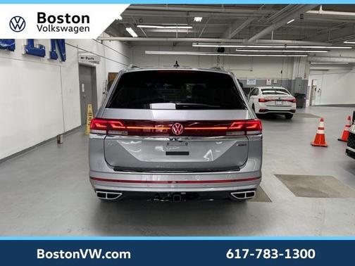 2026 Volkswagen Atlas 2.0T SEL Premium R-Line