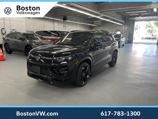 2025 Volkswagen Tiguan 2.0T SE R-Line Black