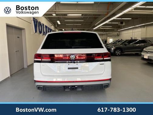2025 Volkswagen Atlas 2.0T Peak Edition