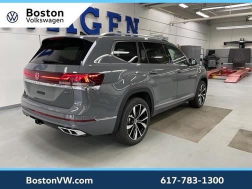 2025 Volkswagen Atlas 2.0T SEL Premium R-Line