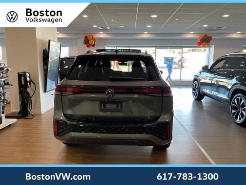 2025 Volkswagen Tiguan 2.0T SE R-Line Black