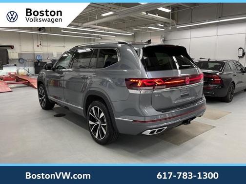 2025 Volkswagen Atlas 2.0T SEL Premium R-Line