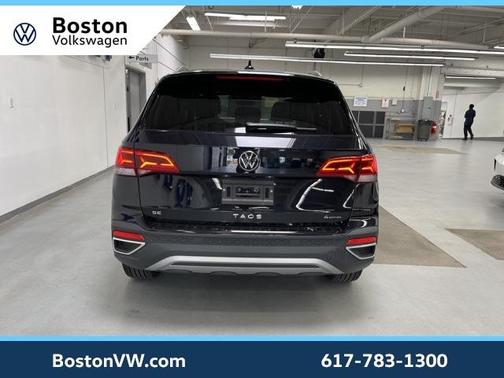 2024 Volkswagen Taos 1.5T SE
