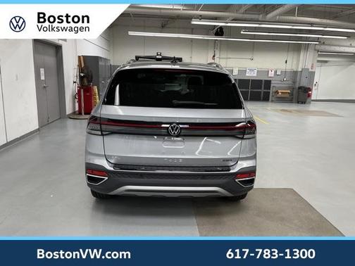 2026 Volkswagen Taos 1.5T SEL