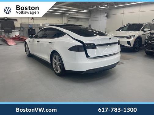 2015 Tesla Model S 70D