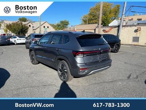 2025 Volkswagen Taos 1.5T SE