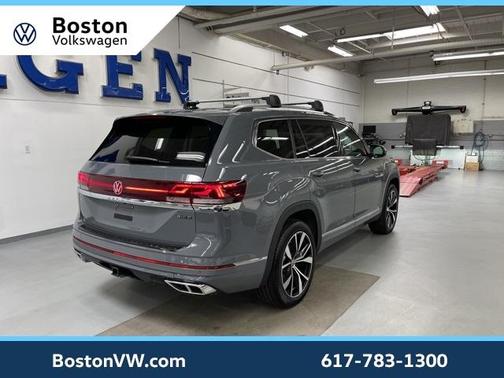 2025 Volkswagen Atlas 2.0T SEL Premium R-Line