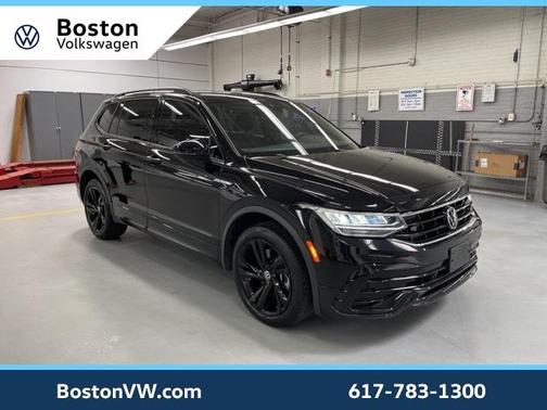 2023 Volkswagen Tiguan 2.0T SE R-Line Black