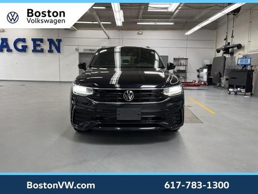 2023 Volkswagen Tiguan 2.0T SE R-Line Black