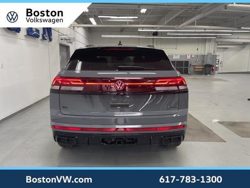 2025 Volkswagen Atlas Cross Sport 2.0T SEL R-Line Black