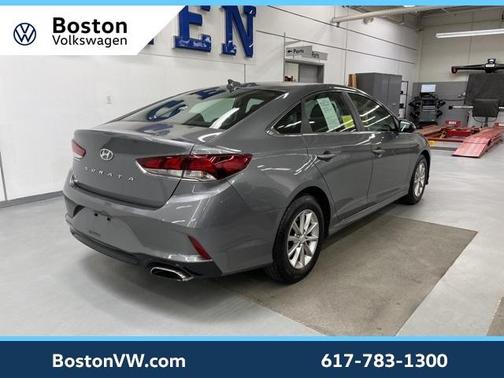 2018 Hyundai SONATA SE