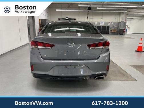 2018 Hyundai SONATA SE