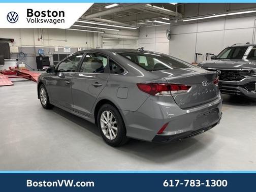 2018 Hyundai SONATA SE