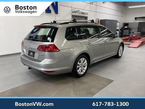 2017 Volkswagen Golf SportWagen TSI S