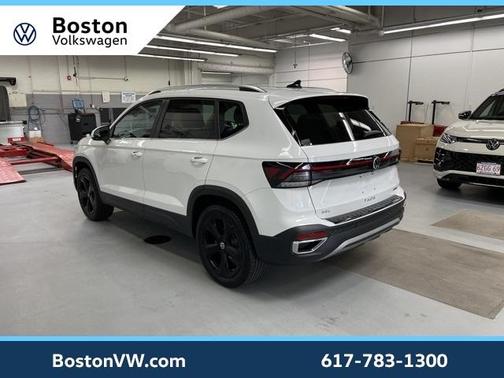 2025 Volkswagen Taos 1.5T SEL