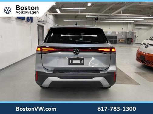 2026 Volkswagen Tiguan 2.0T SE