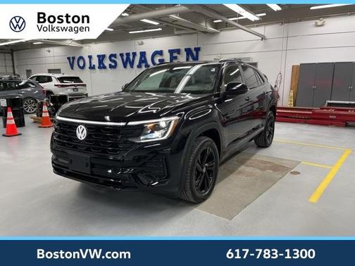 2025 Volkswagen Atlas Cross Sport 2.0T SEL R-Line Black