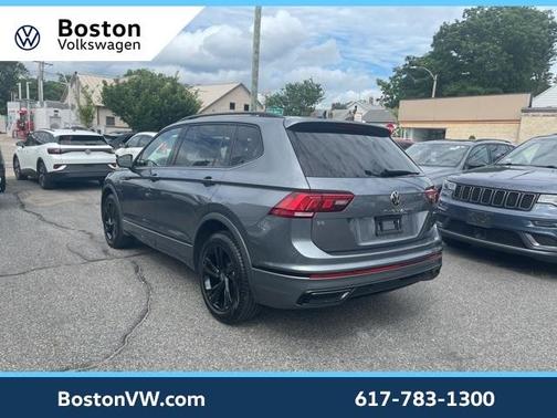2024 Volkswagen Tiguan 2.0T SE R-Line Black
