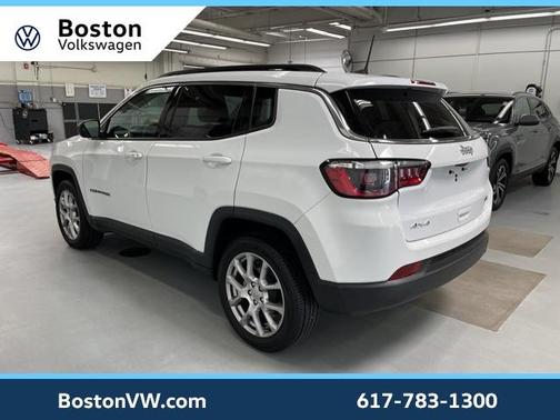 2022 Jeep Compass Latitude Lux