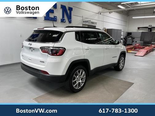 2022 Jeep Compass Latitude Lux