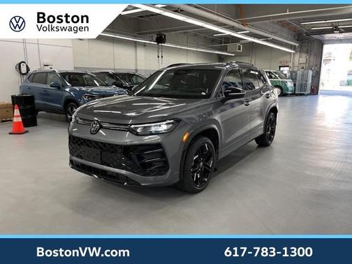 2025 Volkswagen Tiguan 2.0T SE R-Line Black