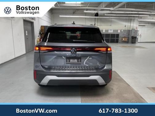 2025 Volkswagen Tiguan 2.0T SE