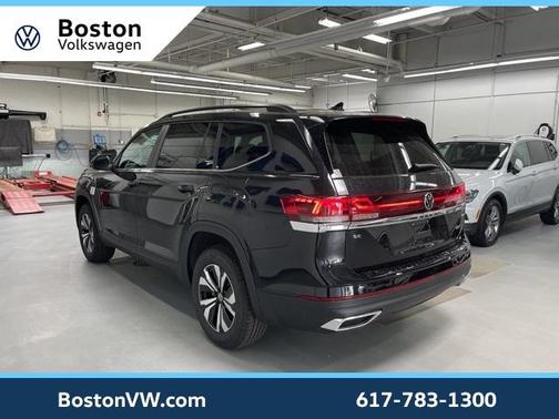 2025 Volkswagen Atlas 2.0T SE